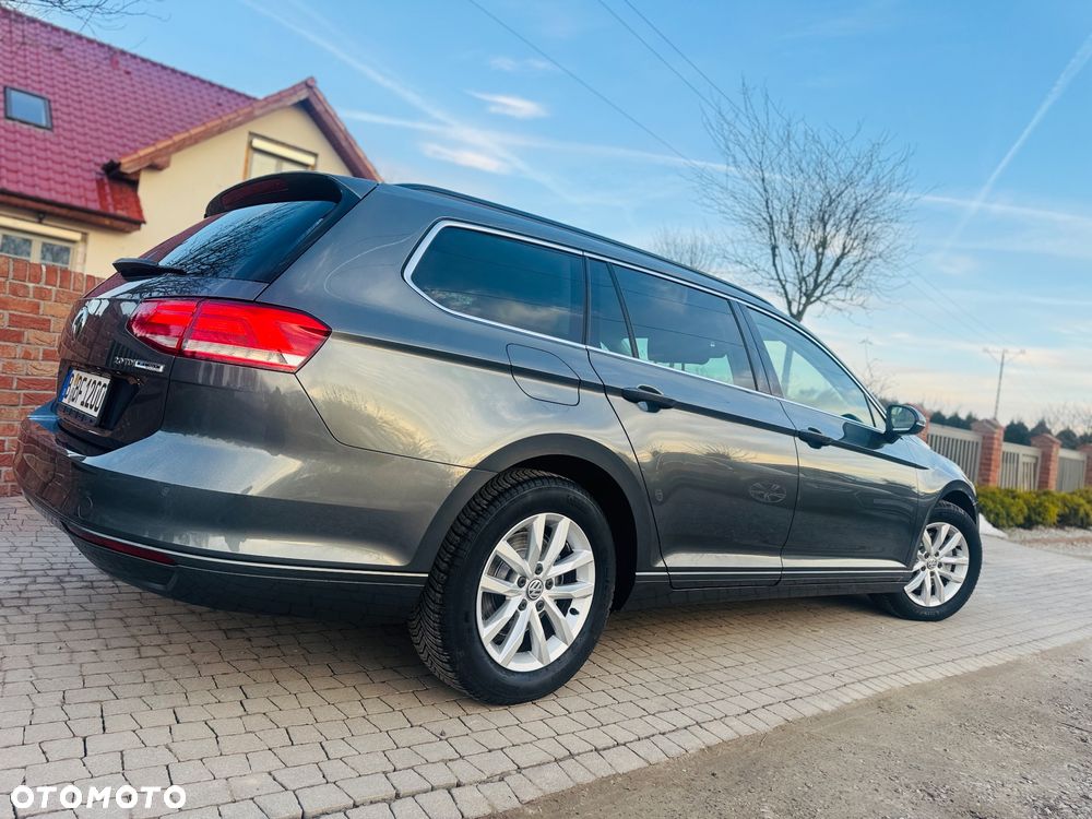 Volkswagen Passat 2.0 TDI SCR DSG Highline - 26