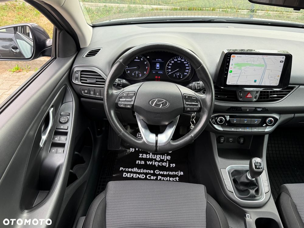 Hyundai i30 1.5 DPI Classic + - 5