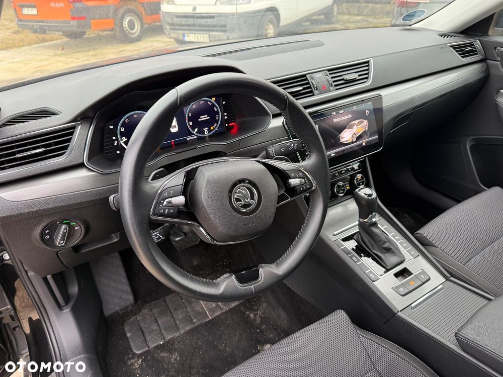 Skoda Superb 2.0 TDI DSG Style - 11