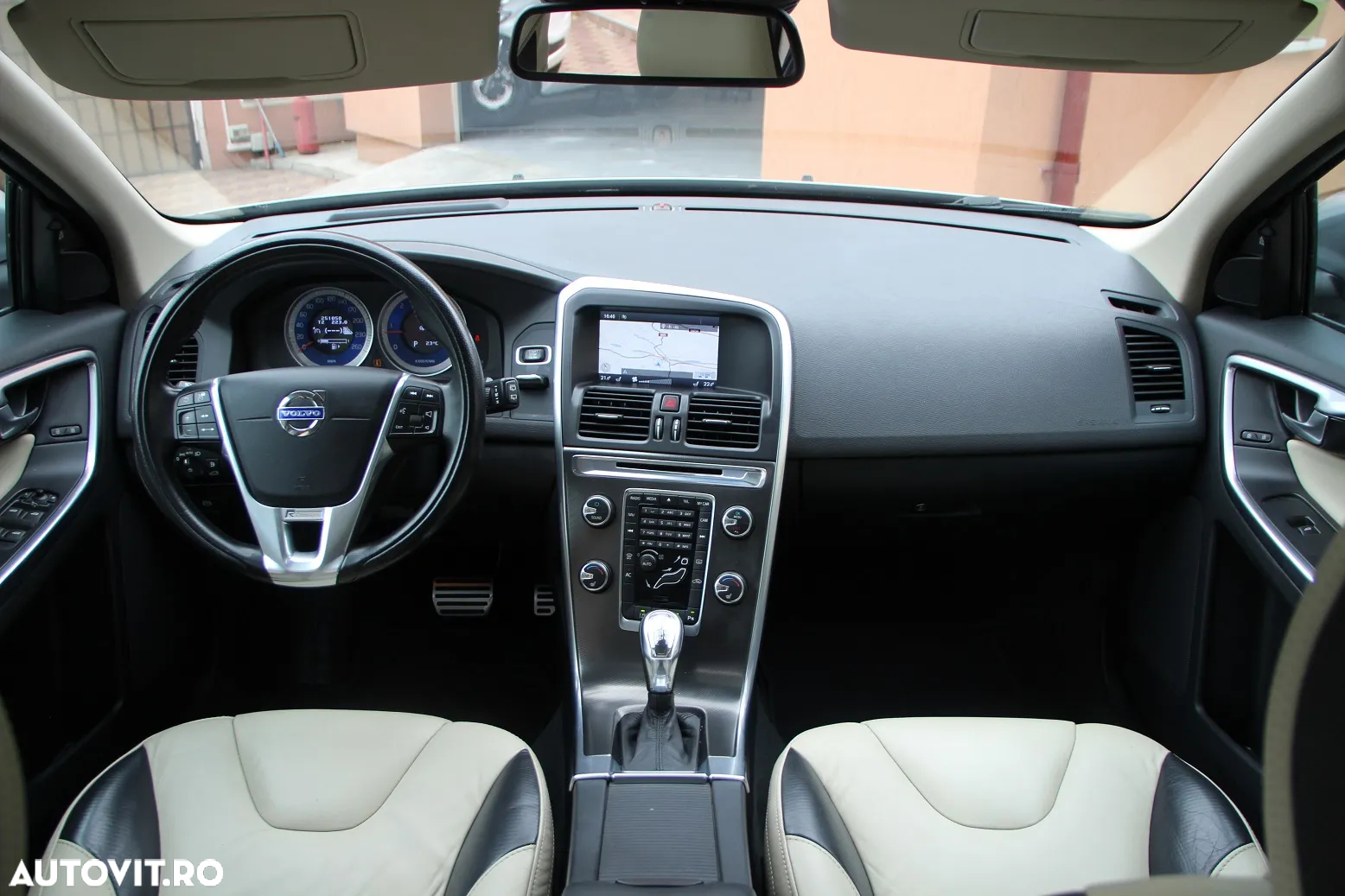 Volvo XC 60 D4 Geartronic RDesign - 2