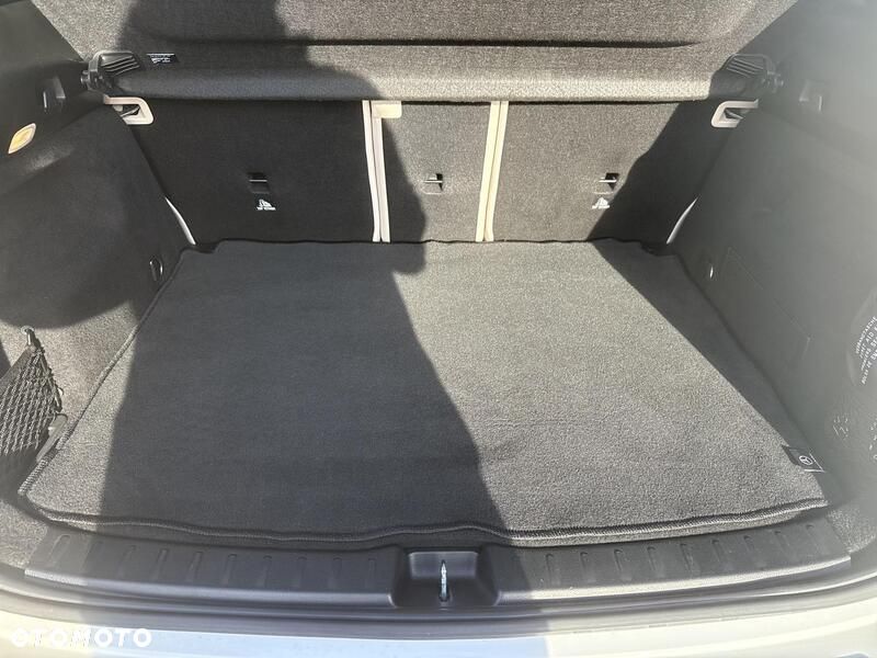 Mercedes-Benz GLA 200 Style - 23