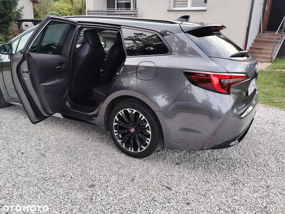 Toyota Corolla 2.0 Hybrid GR Sport Dynamic - 11
