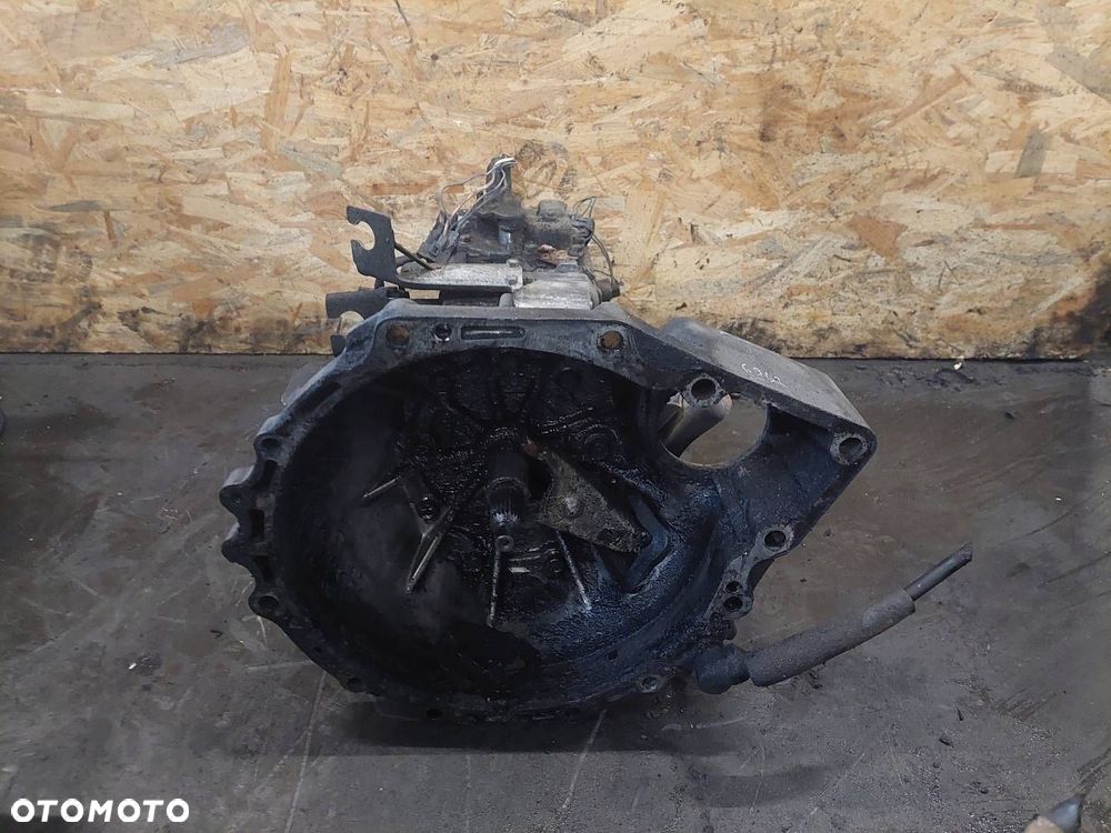 SKRZYNIA BIEGÓW KIA BONGO K2700 II 2.7 D MANUAL 5 BIEGÓW - 2