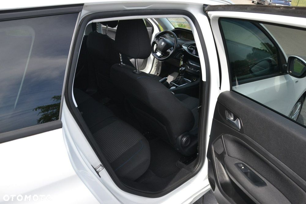Peugeot 308 - 18