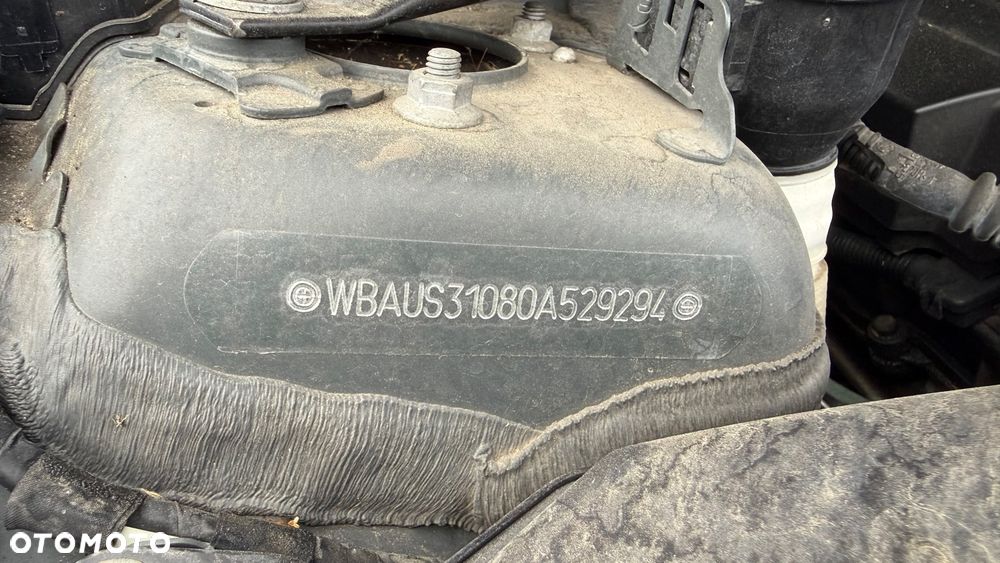 BMW Seria 3 318i - 15