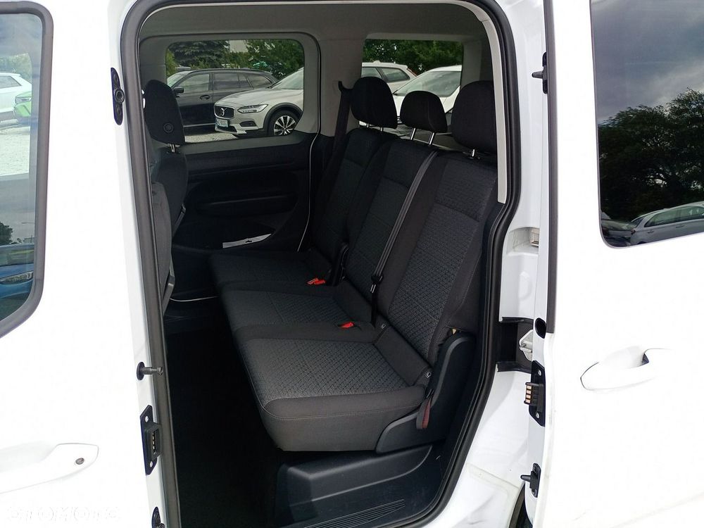 Ford Tourneo Connect 2.0 EcoBlue Titanium - 22