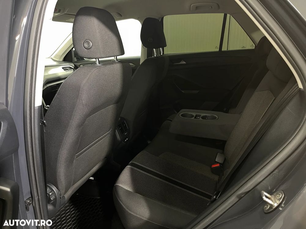 Volkswagen T-Roc 2.0 TDI Design - 12