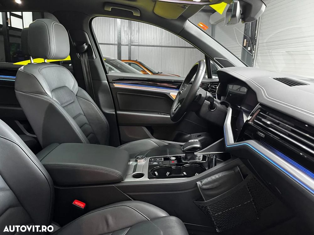 Volkswagen Touareg 3.0 V6 TDI 4Motion DPF Automatik R-Line - 31
