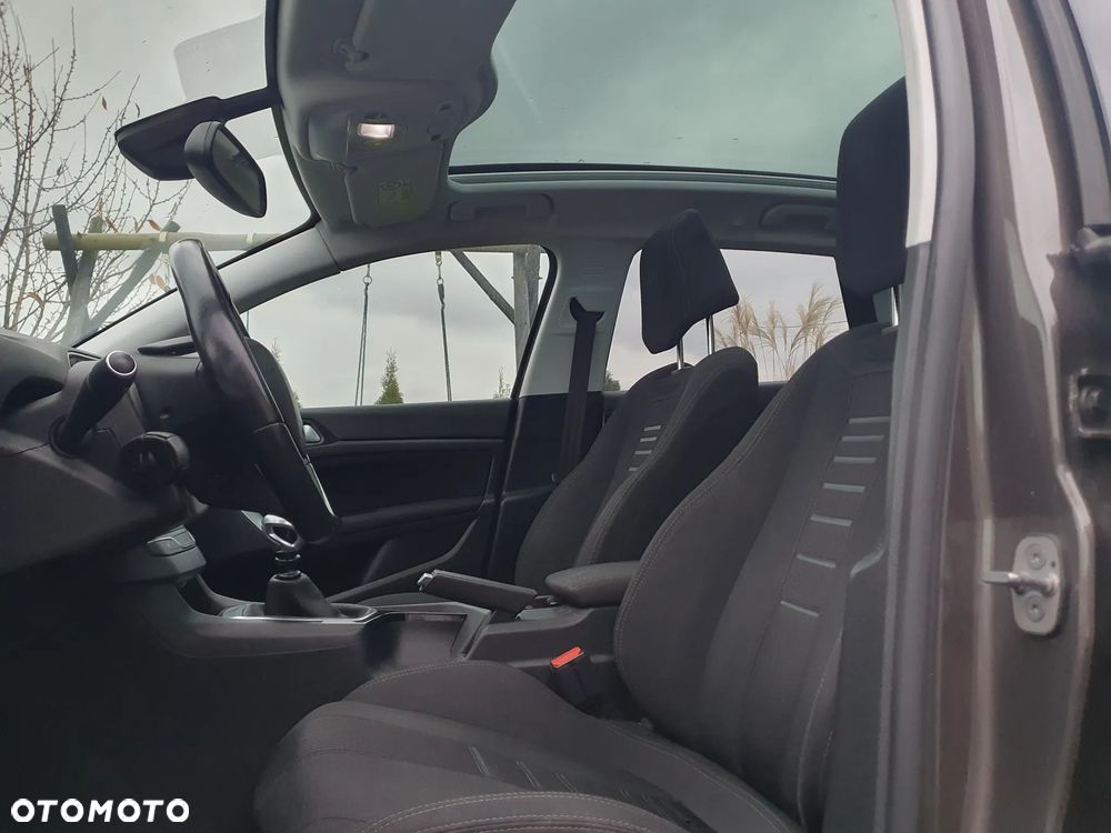 Peugeot 308 1.6 BlueHDi Allure S&S - 5