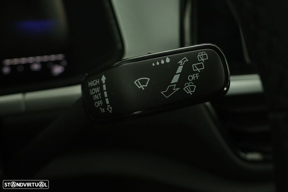 VW T-Roc 1.0 TSI Life - 17