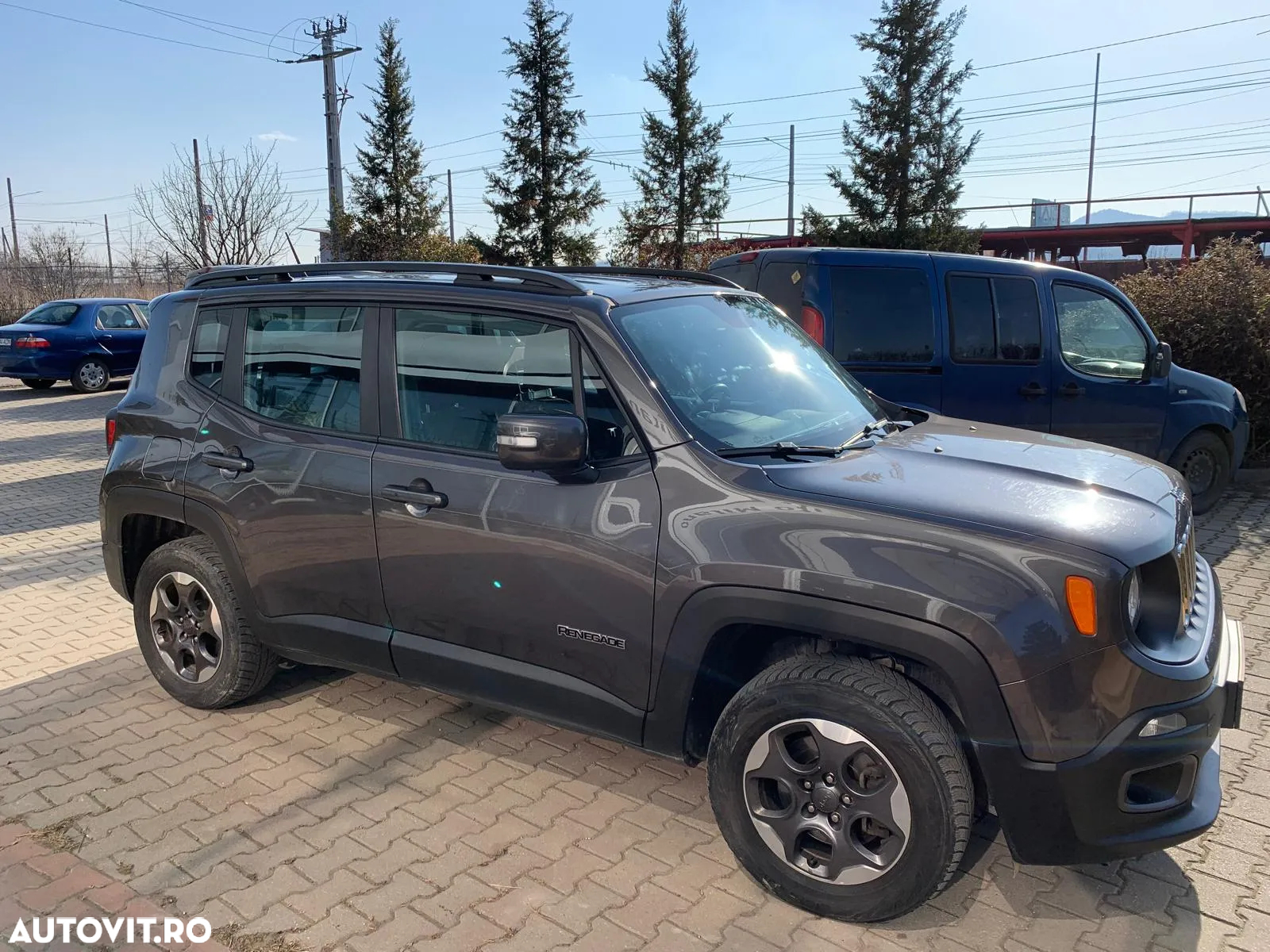 Jeep Renegade 2.0 M-Jet 4x4 Longitude - 3