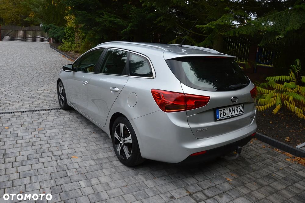 Kia Ceed 2014 photo 4