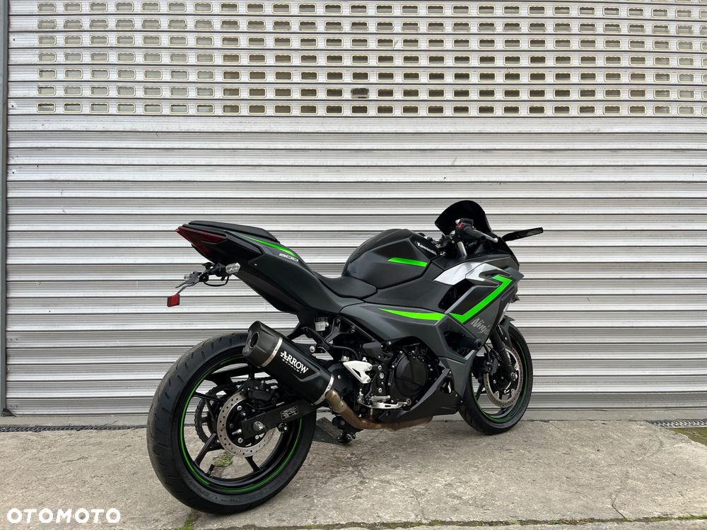 Kawasaki Ninja - 7