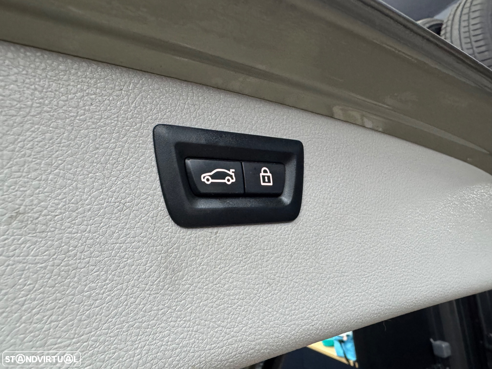 BMW 318 d Touring Line Modern - 12