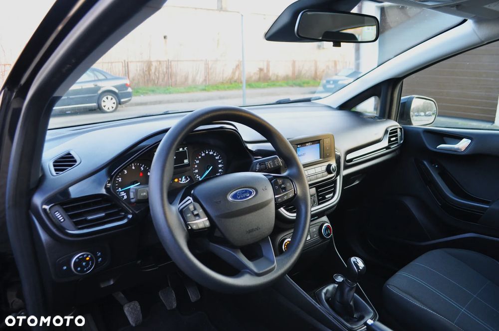 Ford Fiesta 1.1 S&S TREND - 11