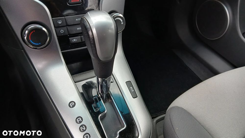 Chevrolet Cruze - 14