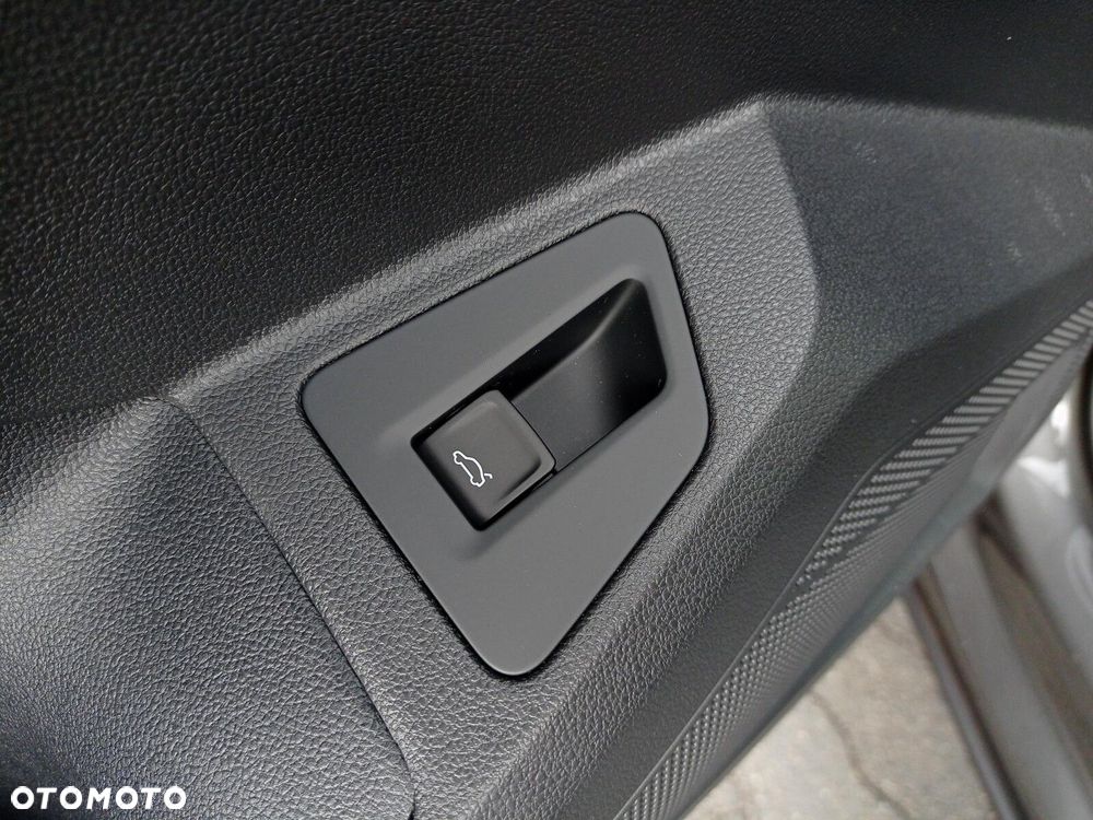 Volkswagen Touareg 3.0 V6 TDI 4Motion Elegance - 32