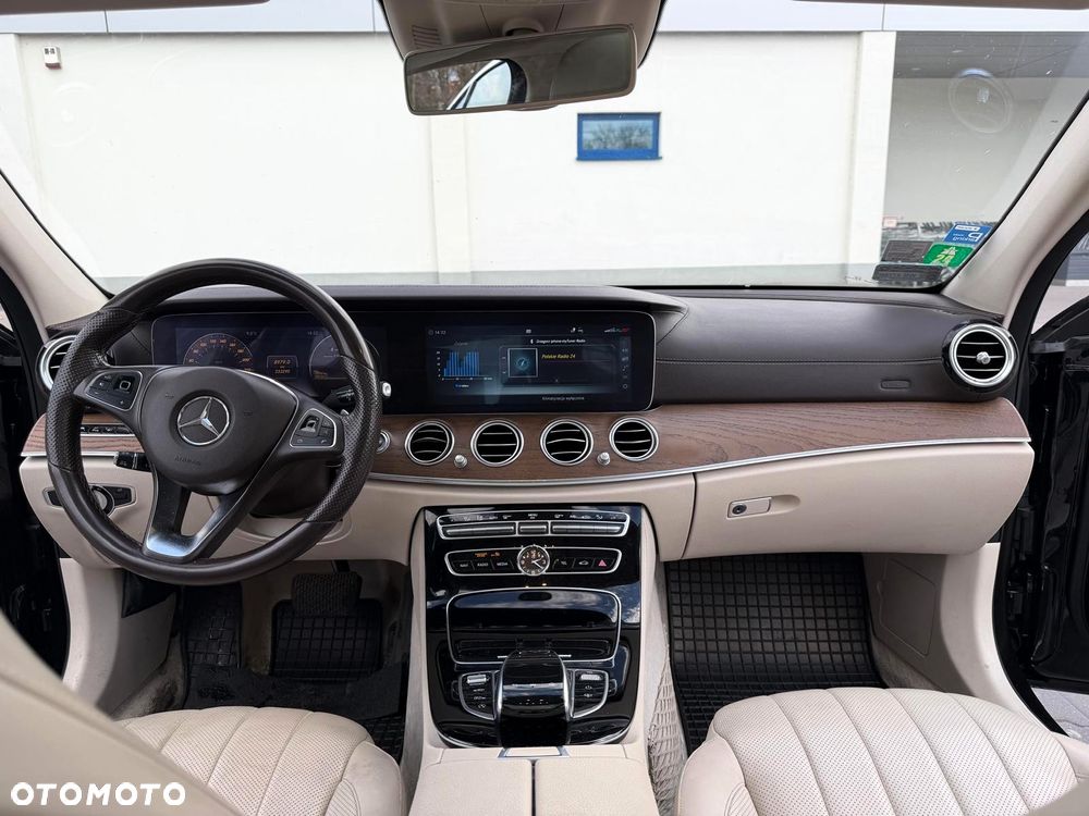 Mercedes-Benz Klasa E 220 d 9G-TRONIC - 15