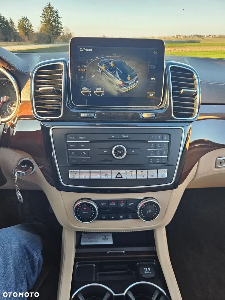 Mercedes-Benz GLE 350 d 4-Matic - 6