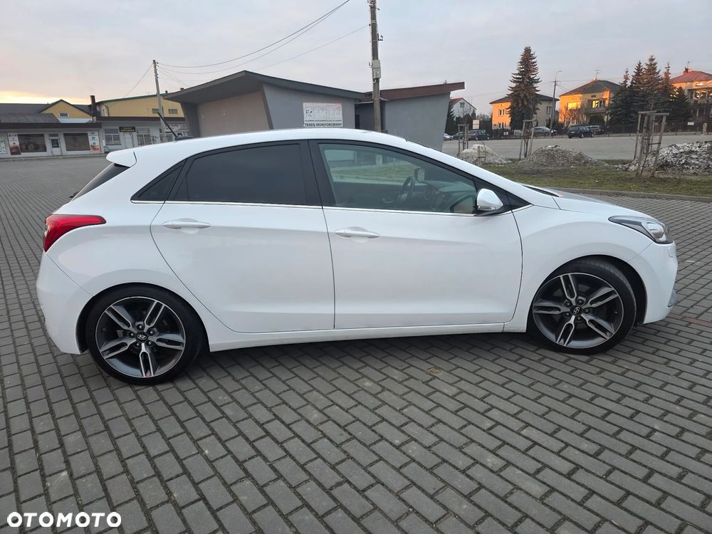 Hyundai i30 1.6 T GDI Turbo - 6