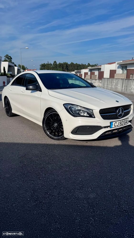 Mercedes-Benz CLA 180 AMG Line - 1