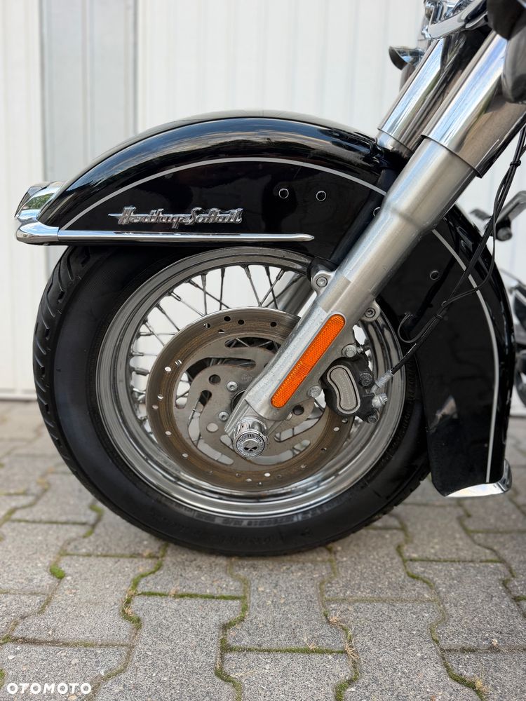 Harley-Davidson Softail Heritage Classic - 27