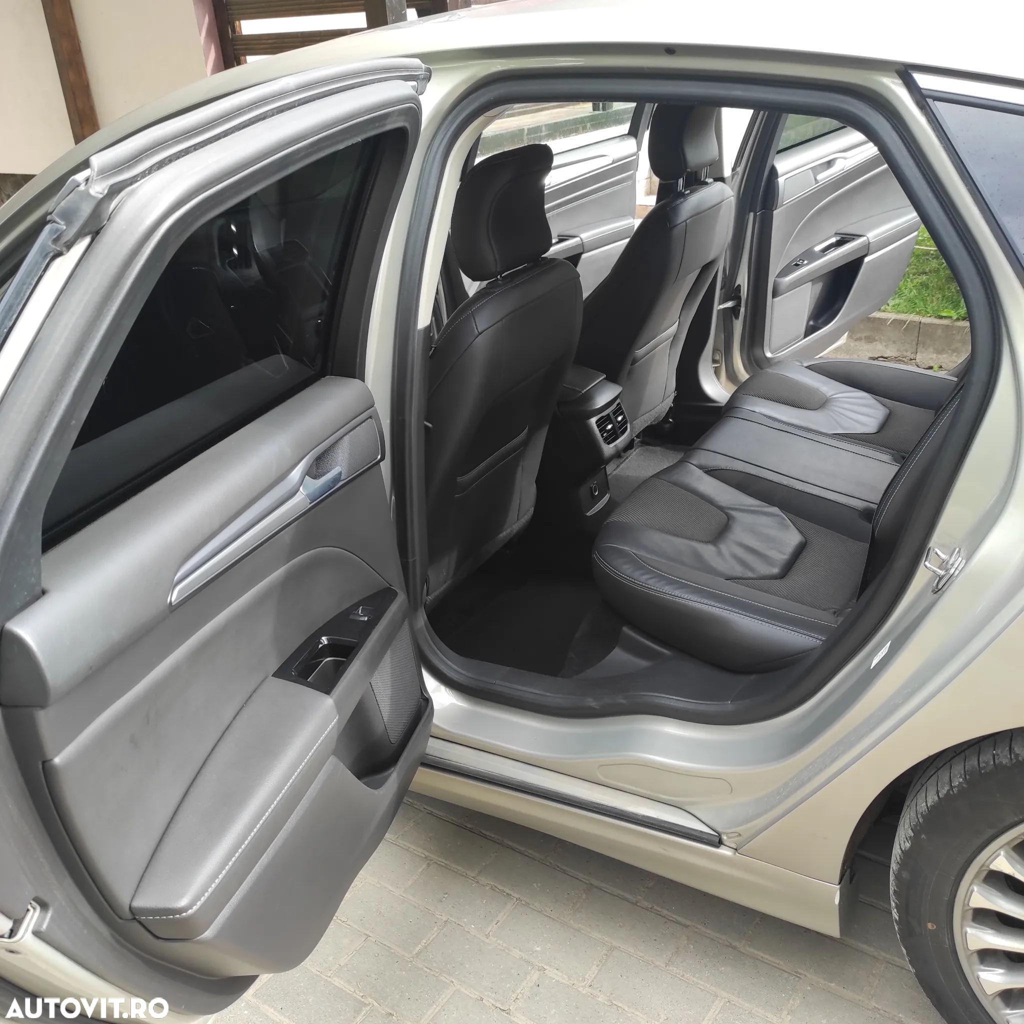 Ford Mondeo - 9