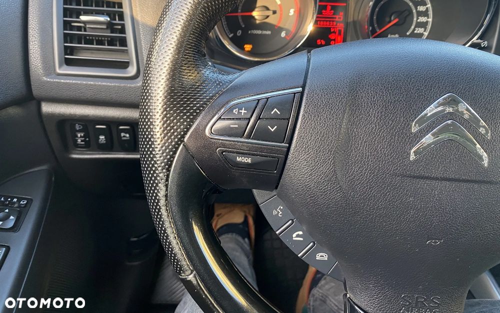 Citroën C4 Aircross 1.6 HDi STT 4x2 Exclusive - 30