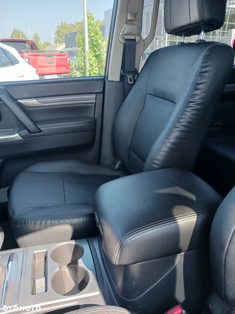 Mitsubishi Pajero 3.2 DID Intense - 31