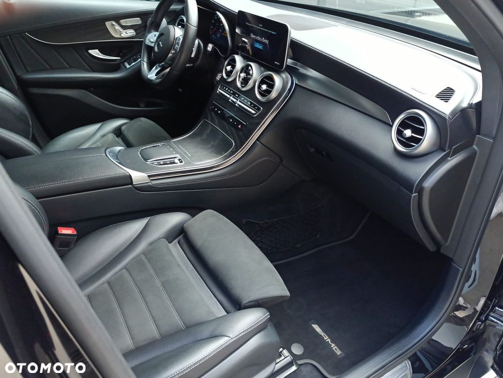 Mercedes-Benz GLC 300 d 4-Matic - 13