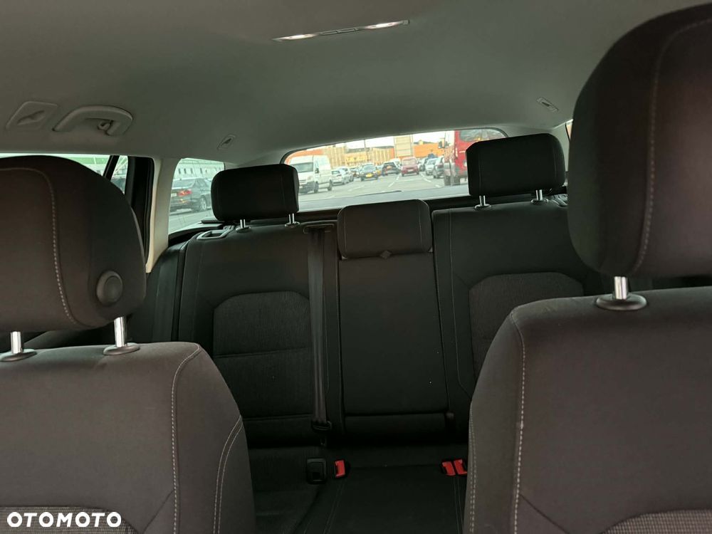 Volkswagen Passat 2.0 TDI SCR DSG Comfortline - 11
