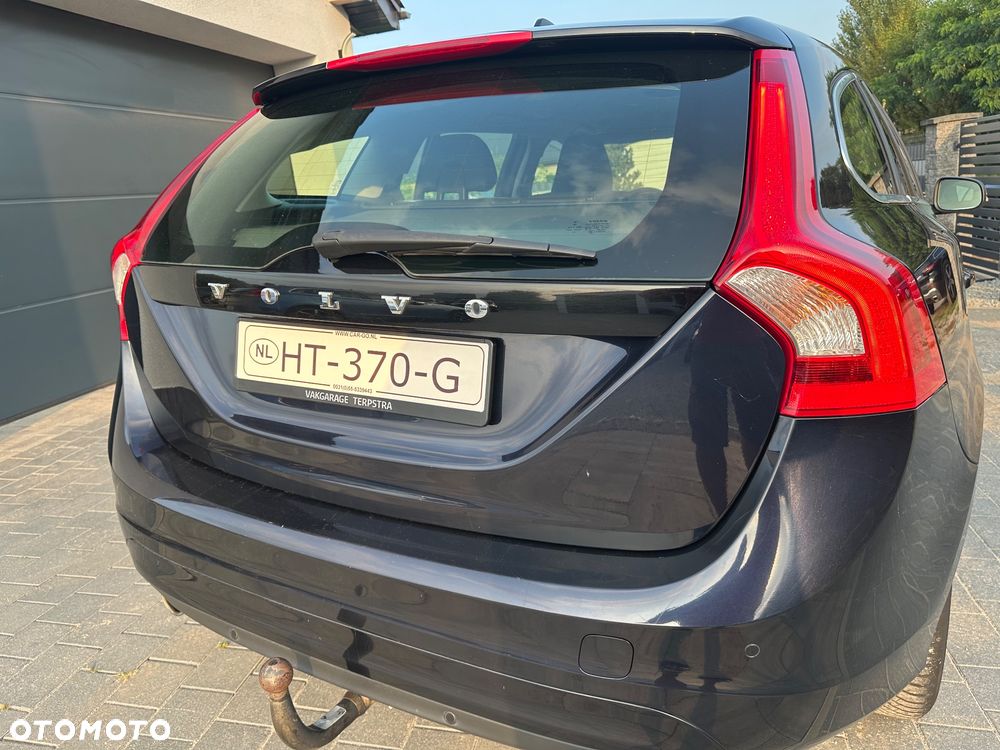 Volvo V60 D3 Geartronic Summum - 15