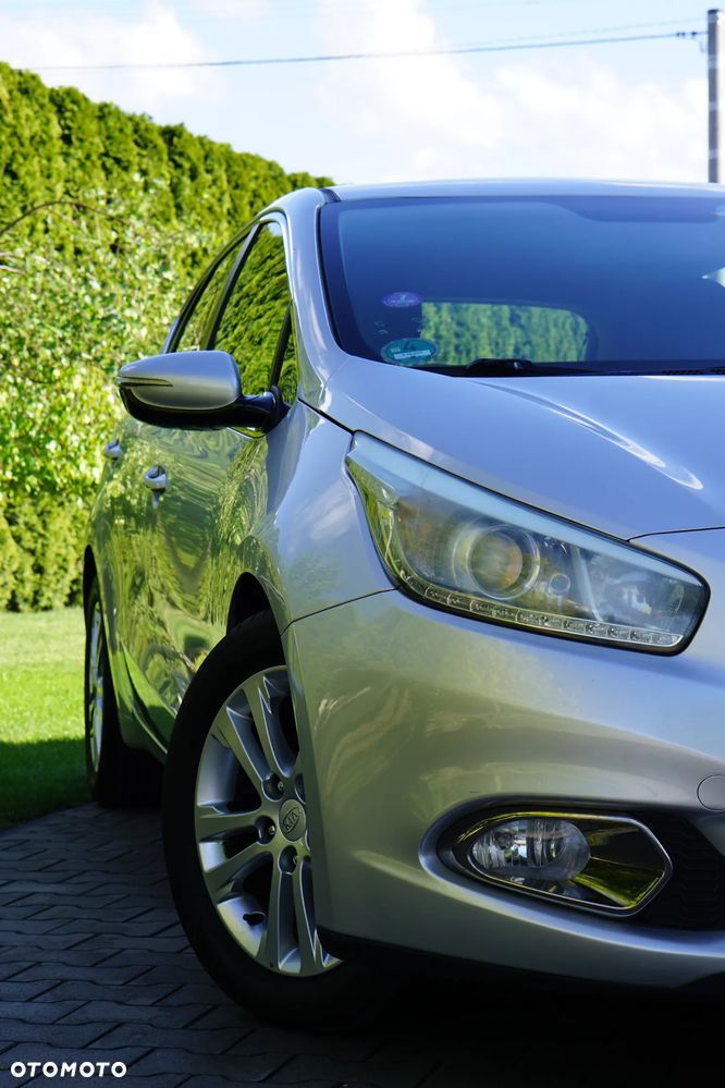 Kia Ceed - 9
