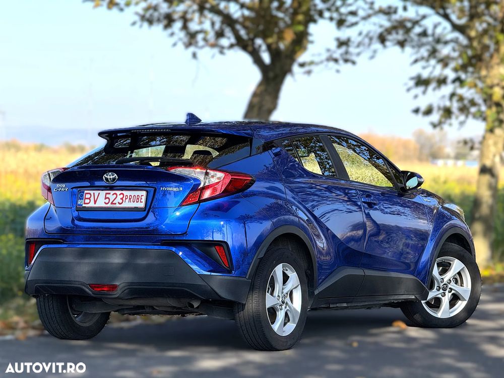 Toyota C-HR Hybrid Business-Edition - 4