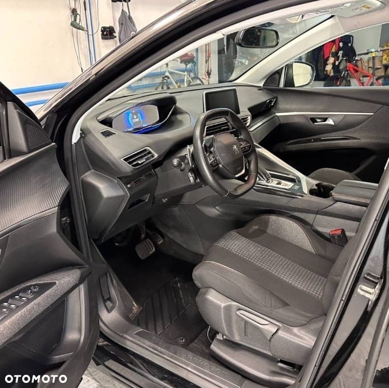 Peugeot 5008 1.5 BlueHDI Active S&S EAT8 - 5