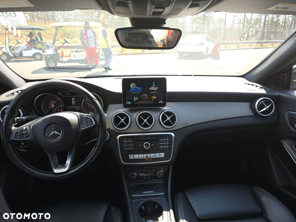 Mercedes-Benz CLA - 11