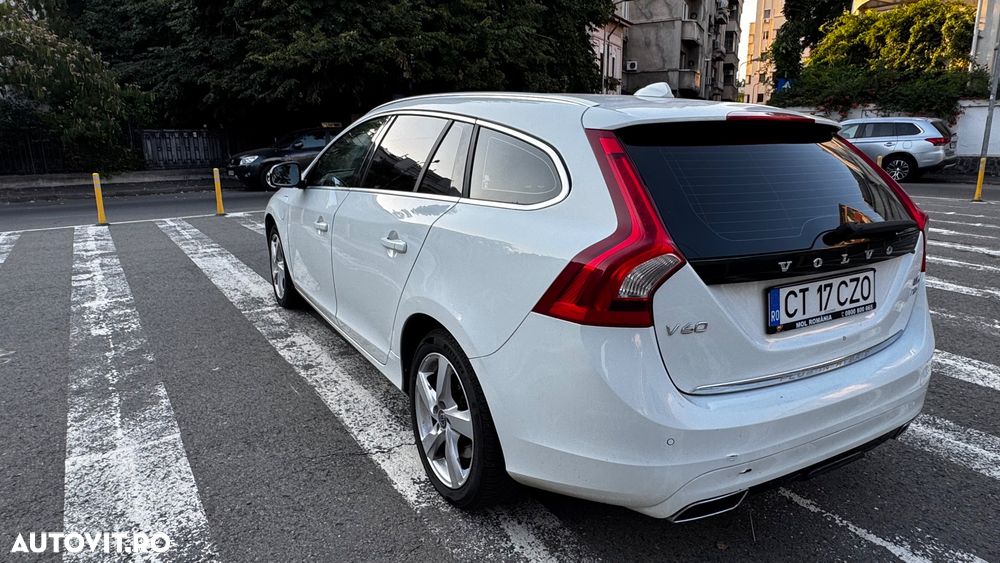 Volvo V60 D6 Plug-In-Hybrid AWD Geartronic Summum - 5
