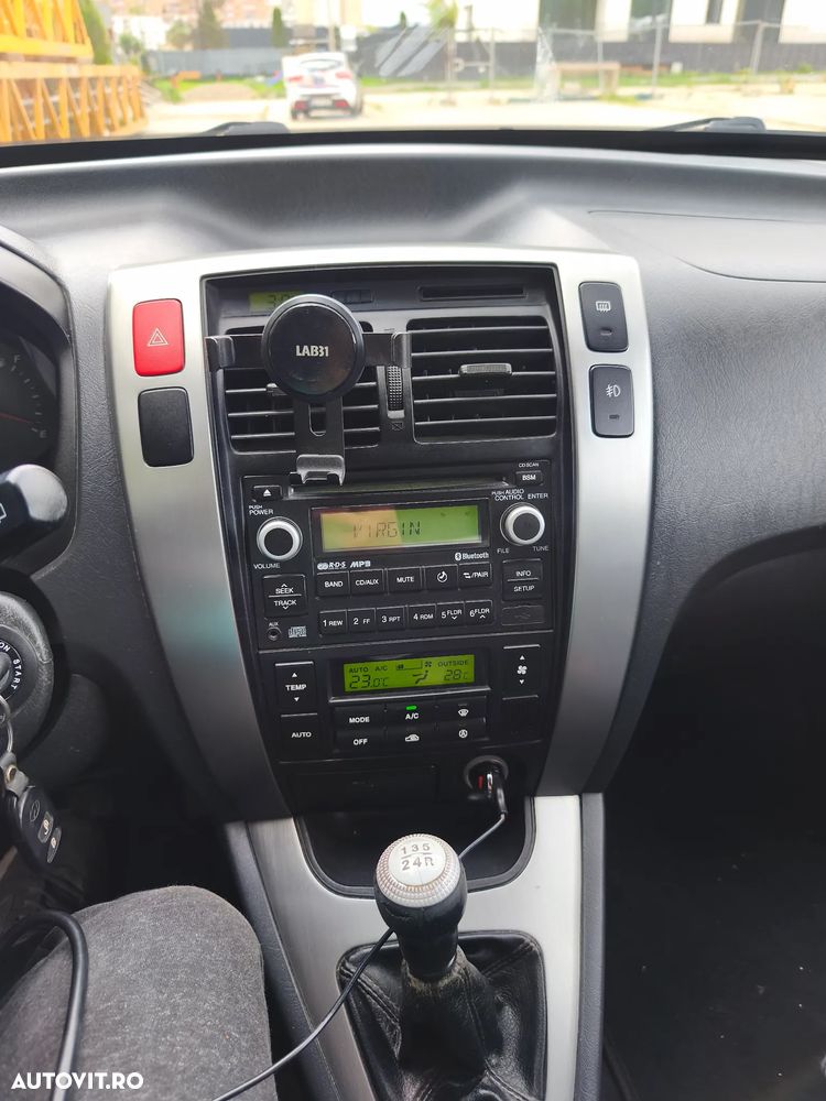 Hyundai Tucson 2.0 2WD GLS - 9