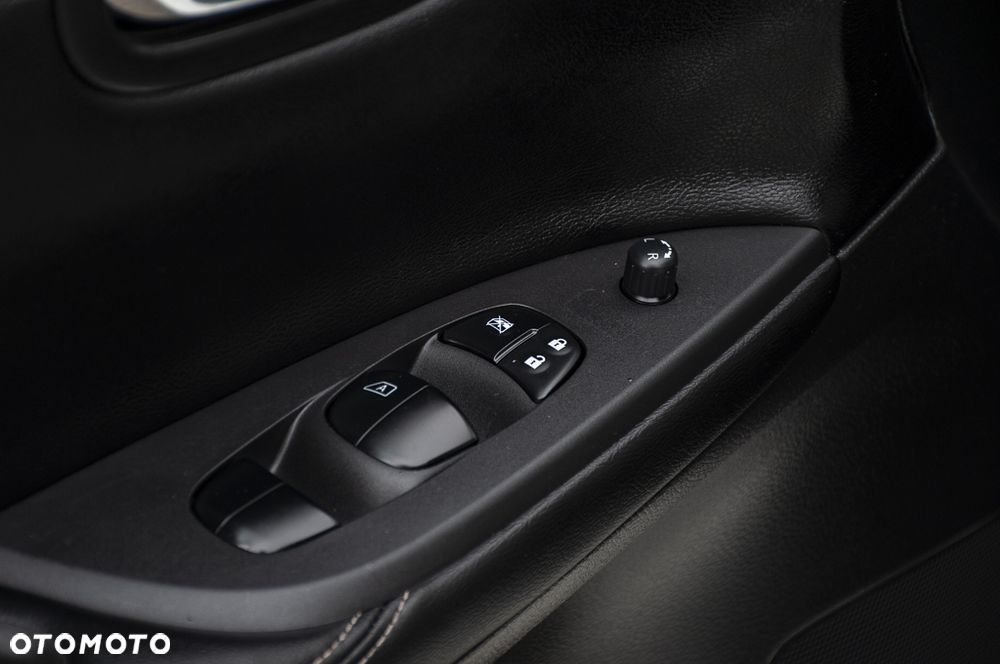 Nissan Pulsar 1.2 DIG-T N-Vision - 36