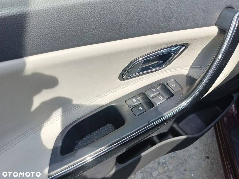 Kia Ceed 1.6 GDI Dream Team Edition - 10