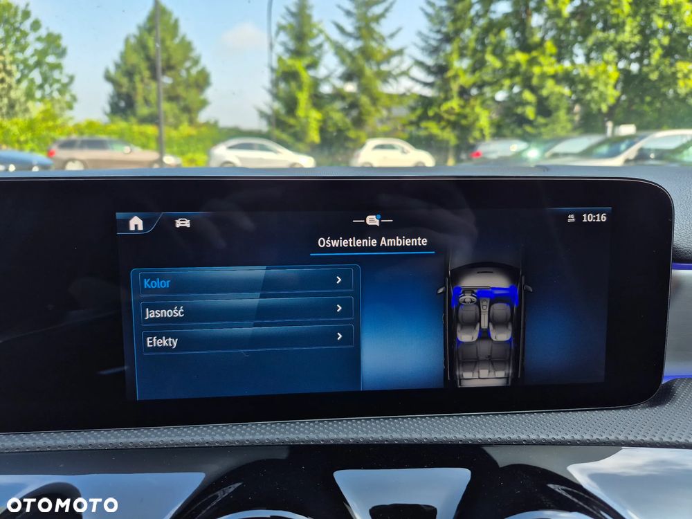 Mercedes-Benz Klasa A 250 e PHEV AMG Line 8G-DCT - 22