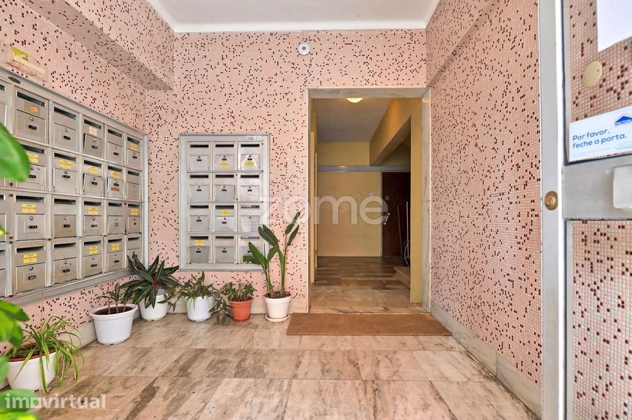 Apartamento T3 - Paço de Arcos - Oeiras - Grande imagem: 2/26