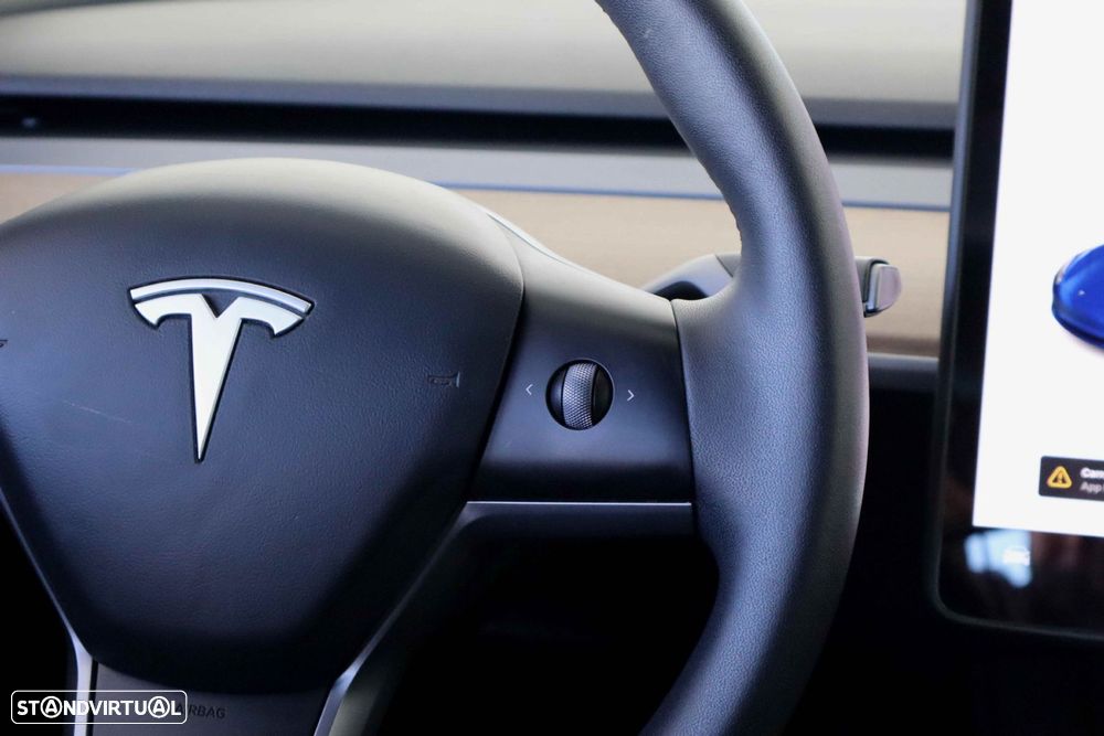 Tesla Model 3 - 17
