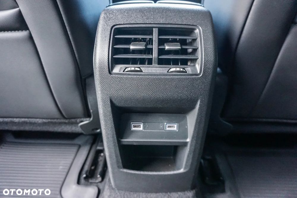 Citroën C5X 1.6 PureTech Shine EAT8 - 28