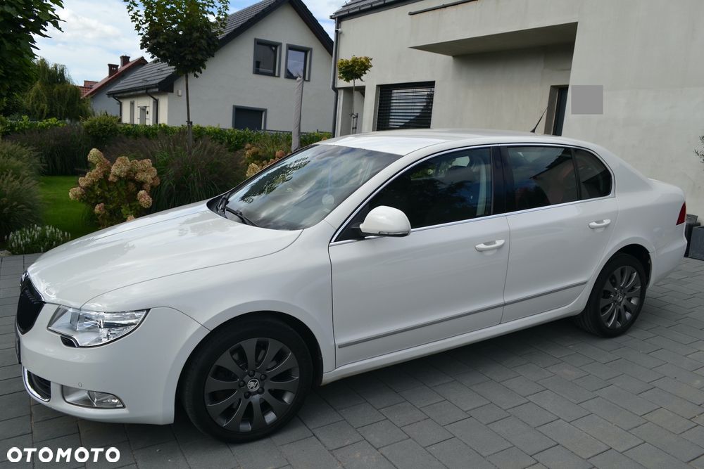 Skoda Superb 2.0 TDI Elegance - 1
