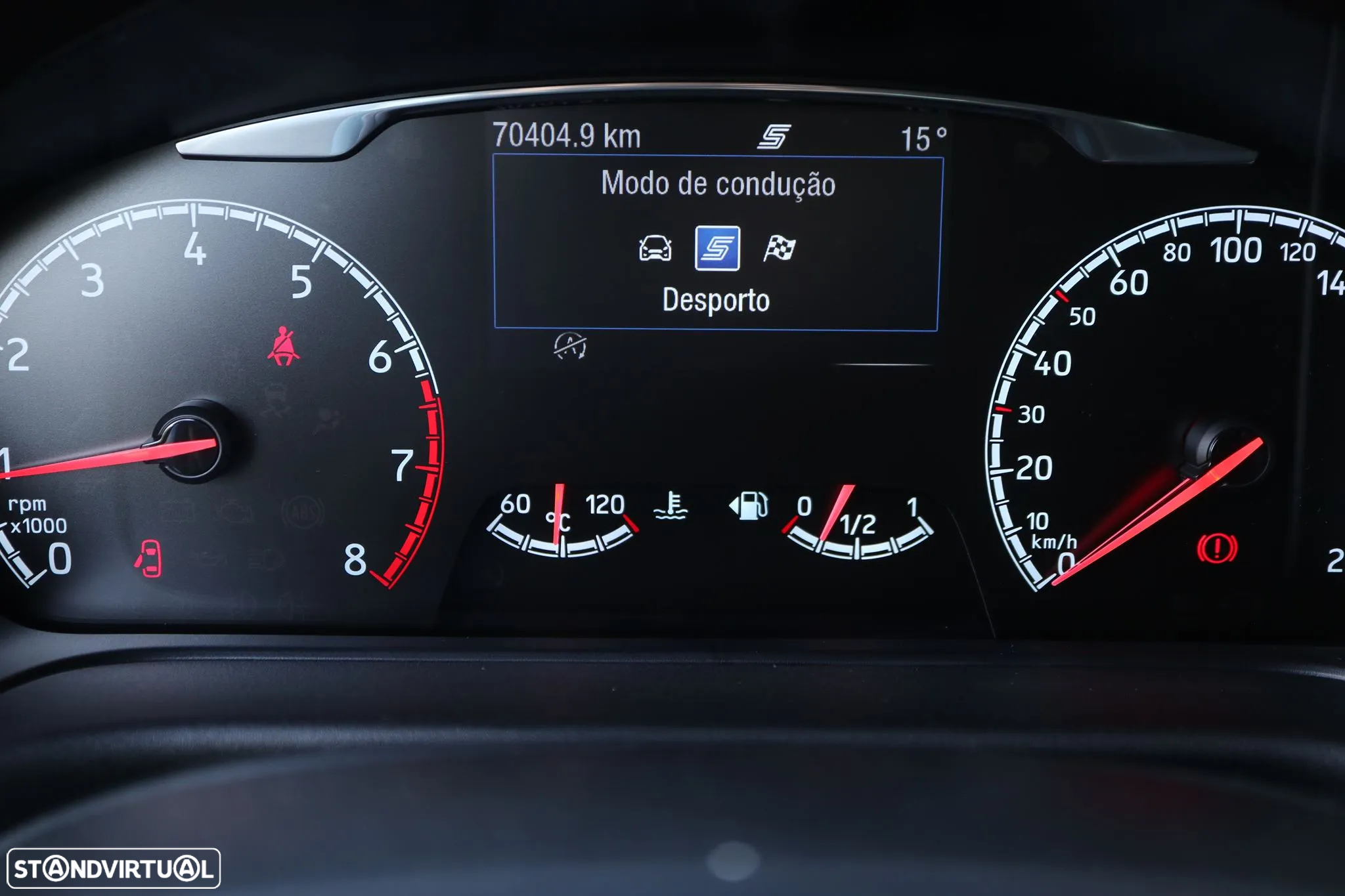 Ford Fiesta 1.5 EcoBoost S&S ST X - 20