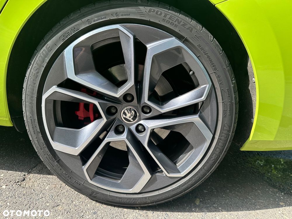 Skoda Octavia 2.0 TSI RS DSG - 2