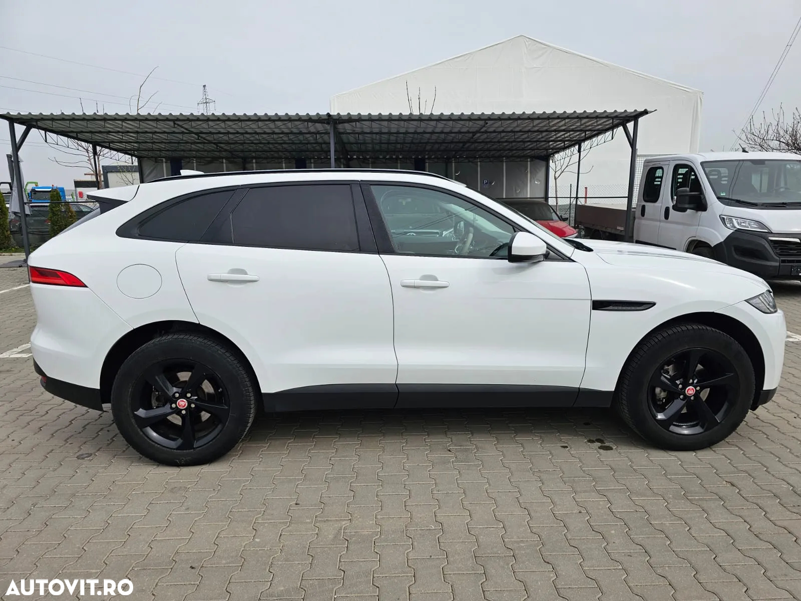 Jaguar F-Pace 20d AWD Prestige - 8