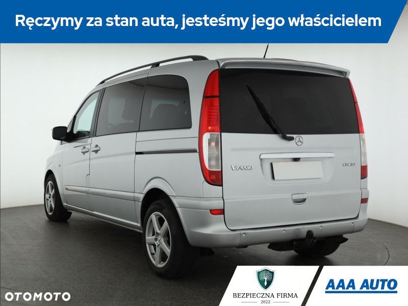 Mercedes-Benz Viano - 6