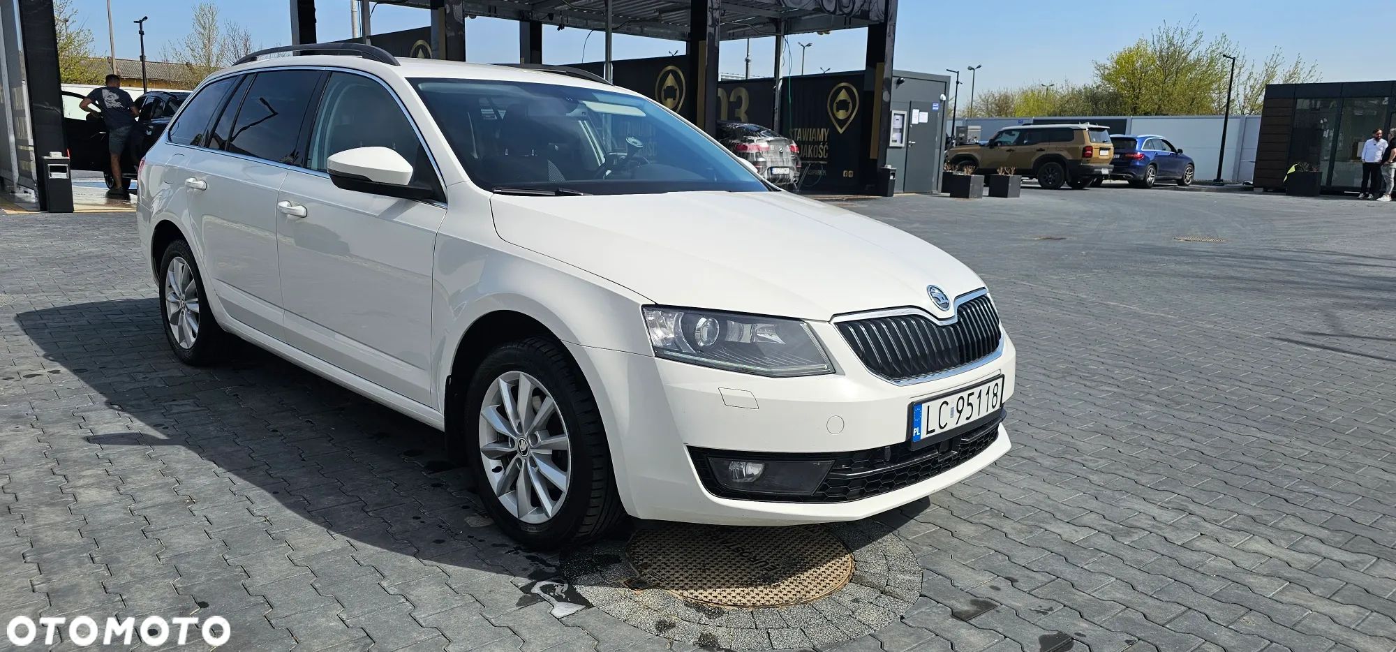 Skoda Octavia 1.6 TDI 4x4 Elegance - 1